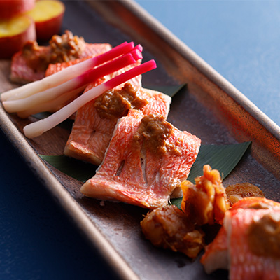 焼物盛り合わせ（金目鯛味噌焼、丸十レモン煮、矢生姜）