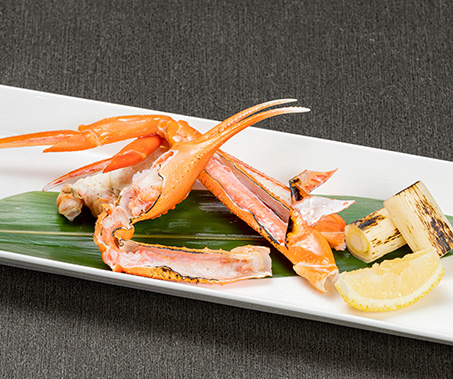 焼きズワイガニ（メイン料理）