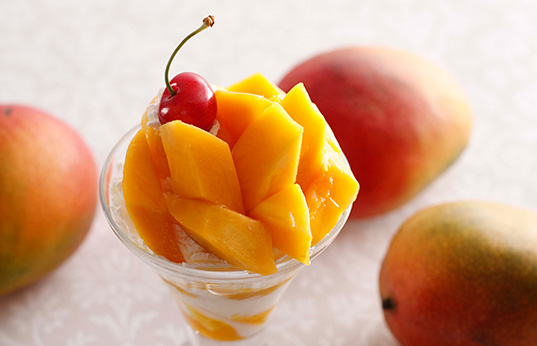 マンゴーパフェ