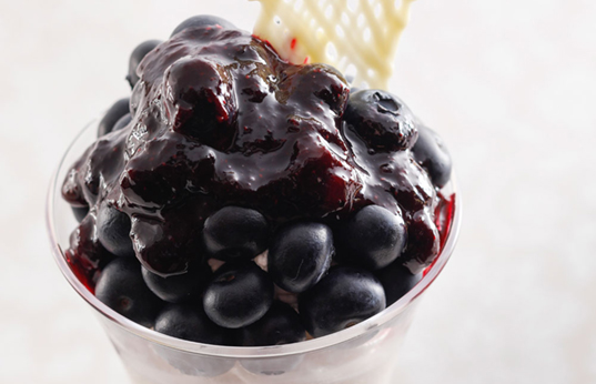 ブルーベリーパフェ