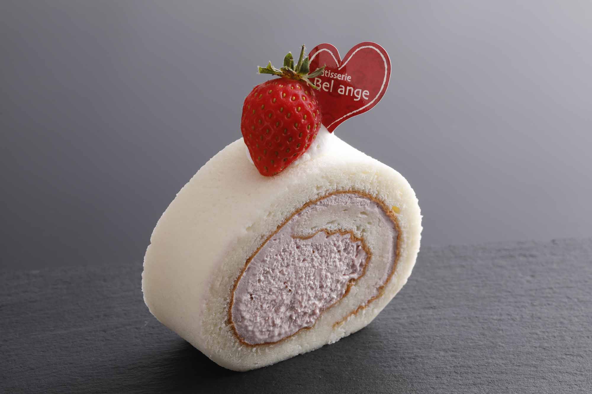 ロール　オ　ブラン（苺）