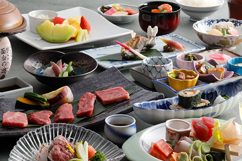 【早得45】【公式割】45日前までの予約でお一人様2,750円お得！お食事が選べる【特選プラン】