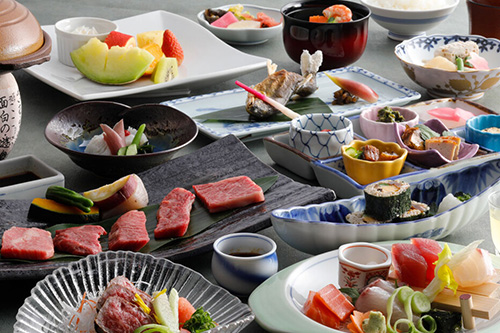 【早得45】【公式割】45日前までの予約でお一人様2,750円お得！お食事が選べる【特選プラン】