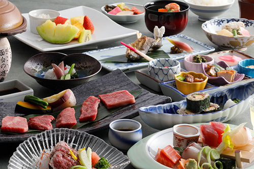 【早得45】【公式割】45日前までの予約でお一人様2,750円お得！お食事が選べる【特選プラン】