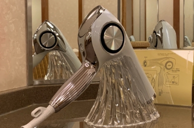 ドライヤー「ReFa（リファ）」