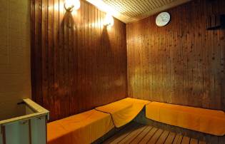 ロウリュウ式サウナ