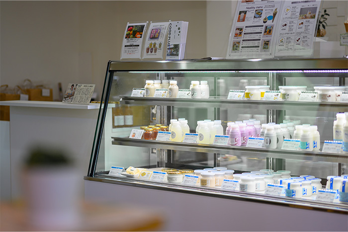 CowCowヨーグルト店内