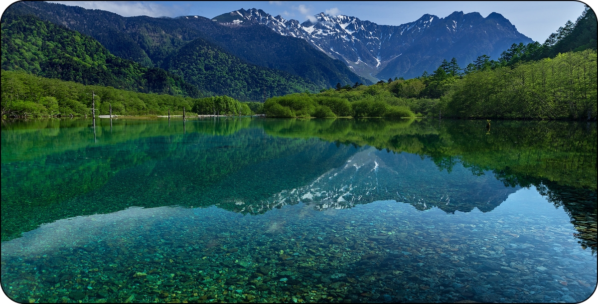 上高地のエメラルド色の水の秘密