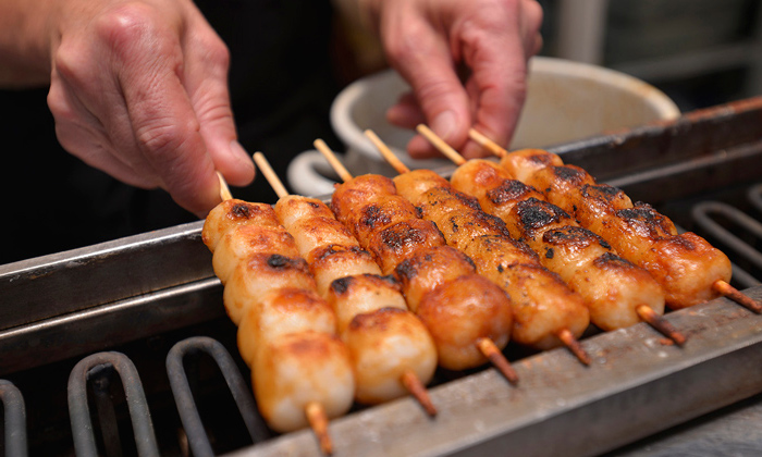 高山名物みだらしだんご