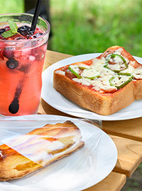 【飛騨高山】味噌トーストが絶品！醤油蔵をリノベしたテラスカフェ