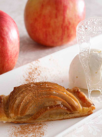 季節限定 もだに農園の紅玉使用 飛騨りんごのアップルパイ